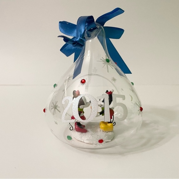 Disney Store Ornament Mickey Minnie Mouse
Annual Glass Drop 2015 Love Couple - Picture 10 of 16